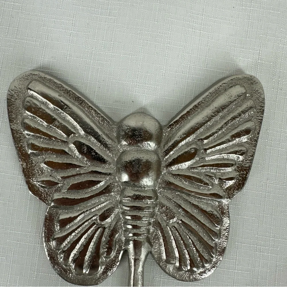 Land of Nod Lot of 2 Silver Butterfly Hooks 5 x 6.5” - Picture 12 of 14